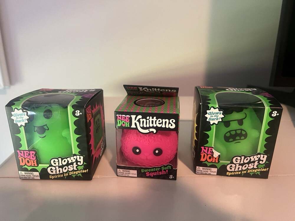 Schylling Glowy Ghost NeeDoh Lot of 3 Knittens Glow In Dark Collectible Pink NEW